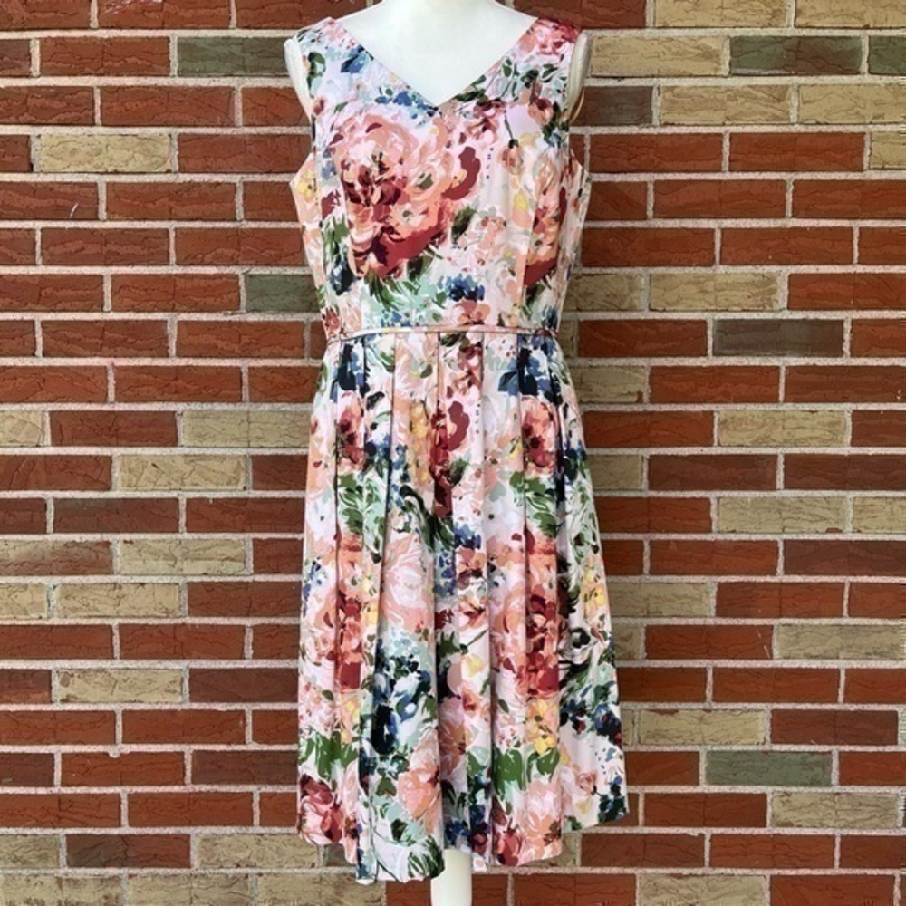 Tahari ASL Pleated V-neck Floral Multicolor Sleeveless Fit & Flare Dress 👗